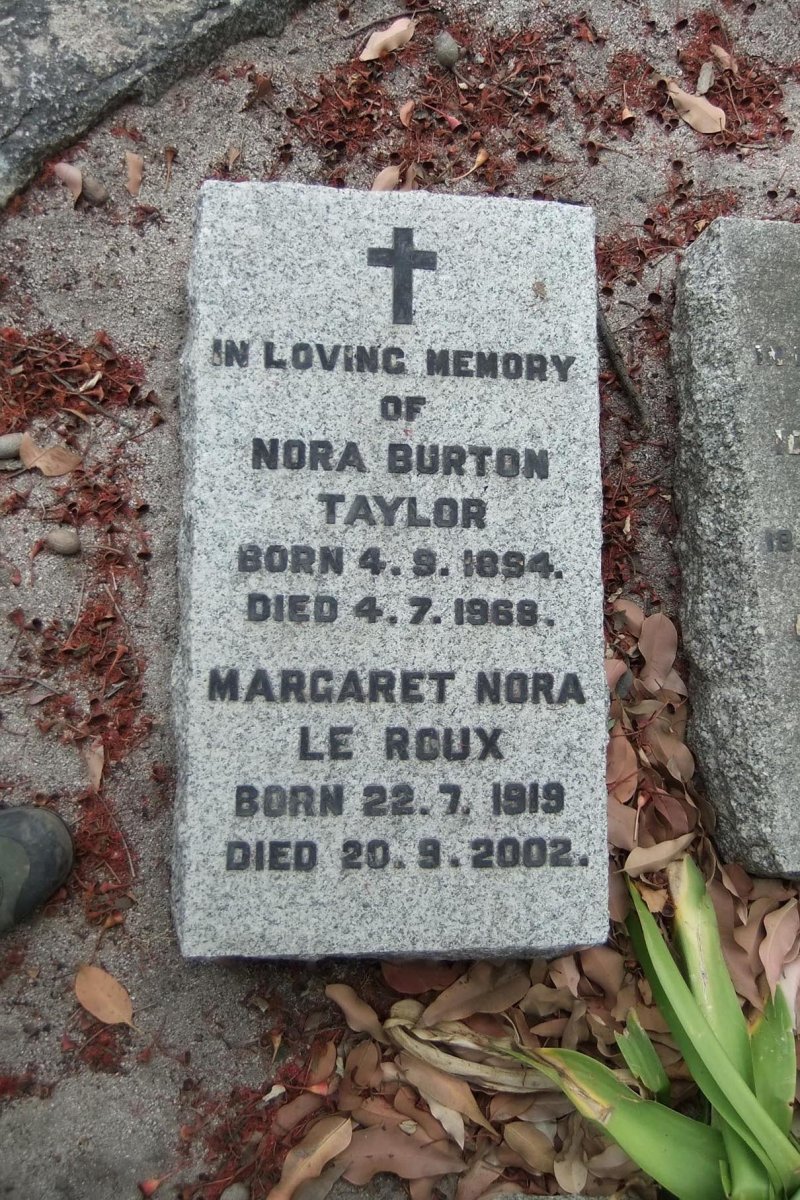 TAYLOR Nora Burton 1894-1968 :: LE ROUX Margaret Nora 1919-2002
