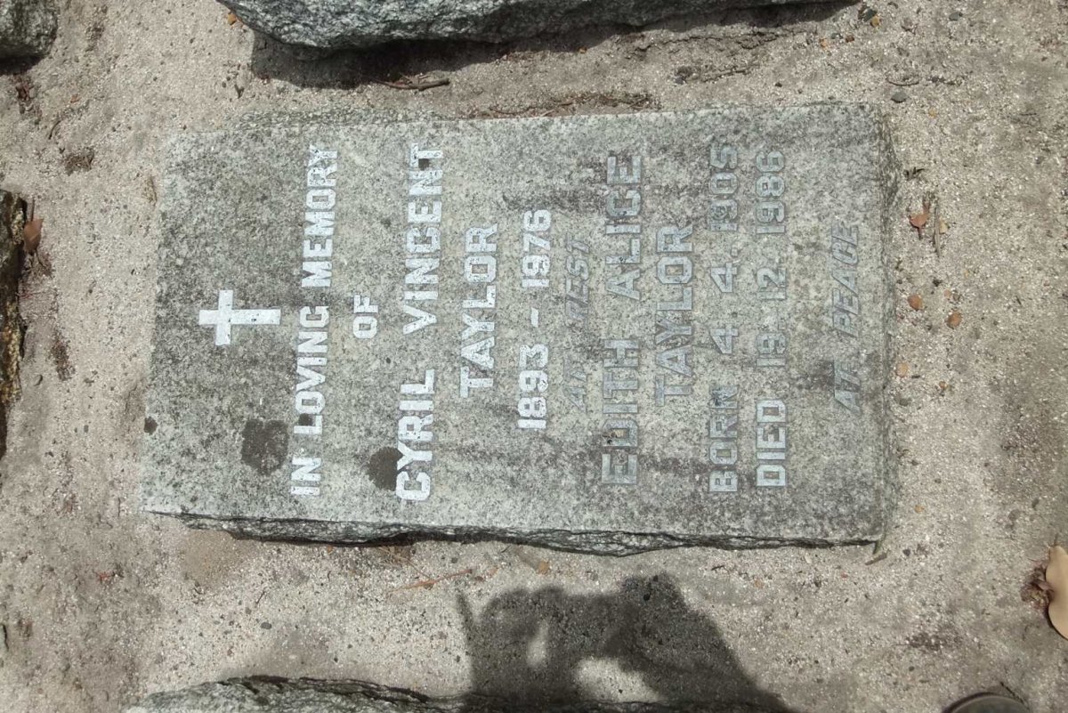 TAYLOR Cyril Vincent 1893-1976 &amp; Edith Alice 1905-1986