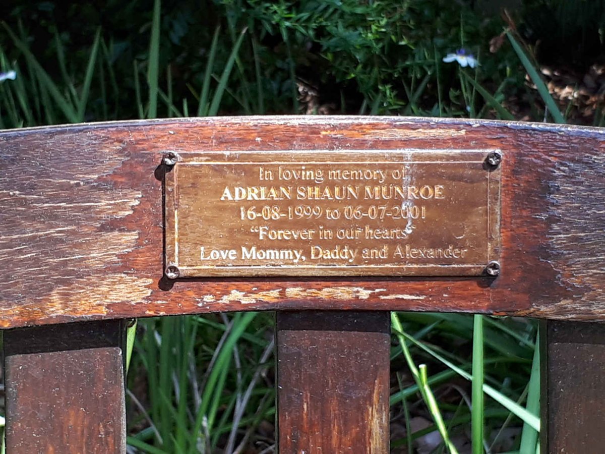 MUNROE Adrian Shaun 1999-2001