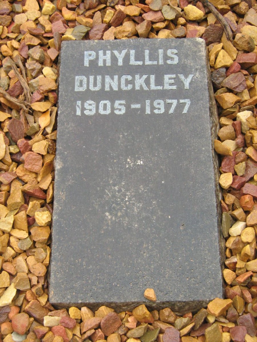 DUNCKLEY Phyllis 1905-1977