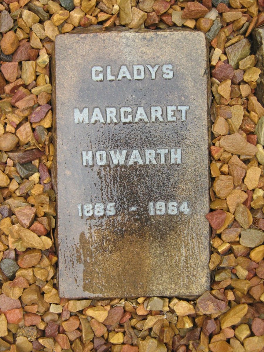 HOWARTH Gladys Margaret 1885-1964