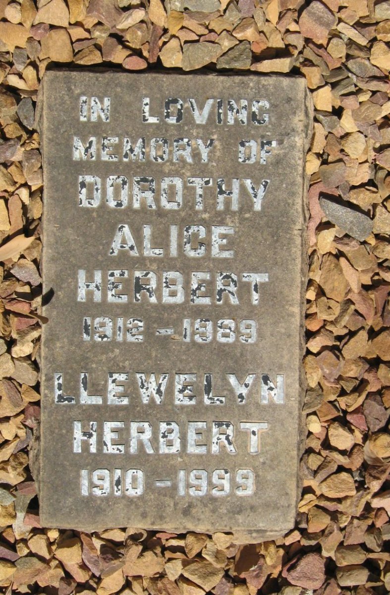 HERBERT Llewelyn 1910-1999 &amp; Dorothy Alice 1912-1989