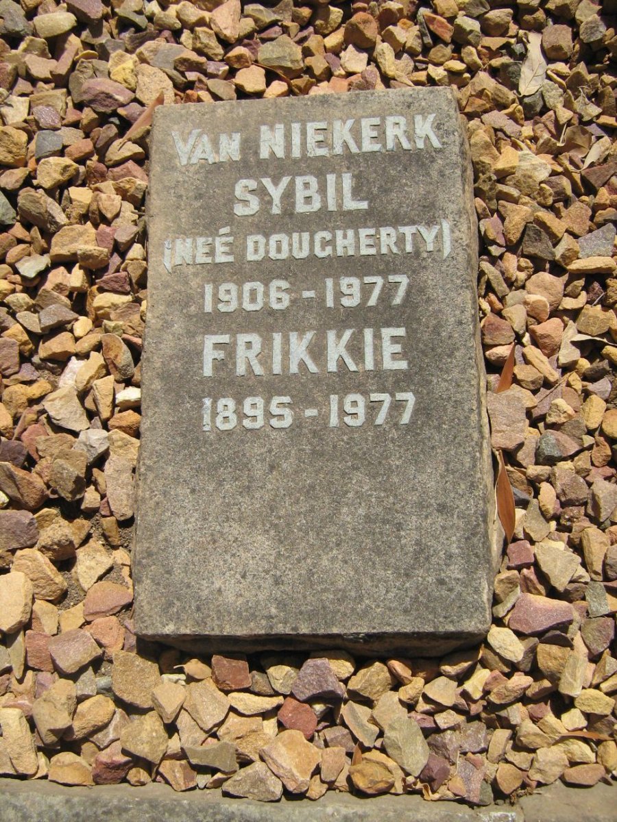 NIEKERK Frikkie, van 1895-1977 &amp; Sybil DOUGHERTY 1906-1977