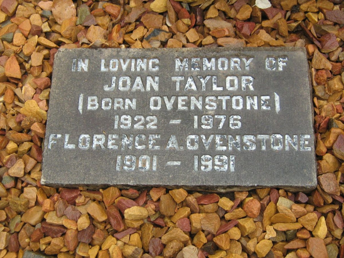 OVENSTONE Florence A. 1901-1991 :: TAYLOR Joan nee OVENSTONE 1922-1976