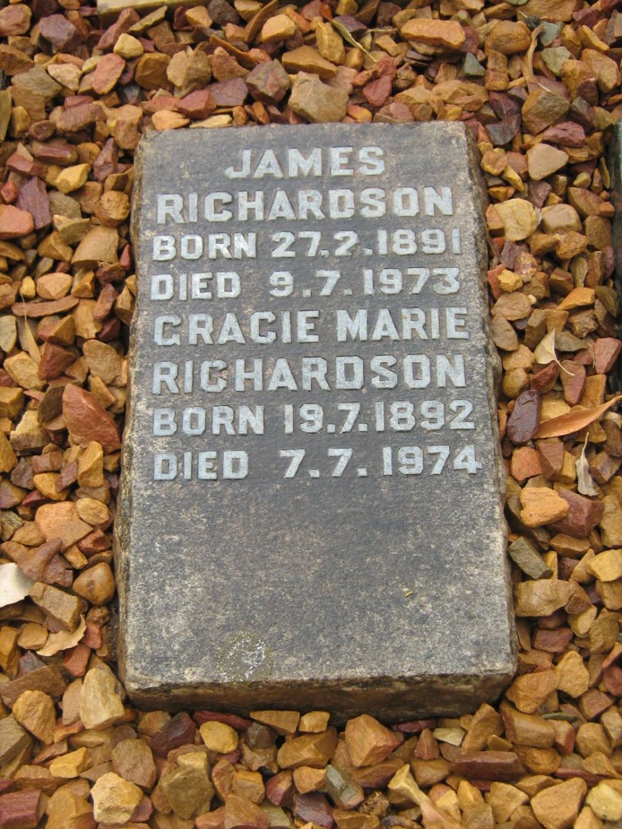 RICHARDSON James 1891-1973 &amp; Gracie Marie 1892-1974