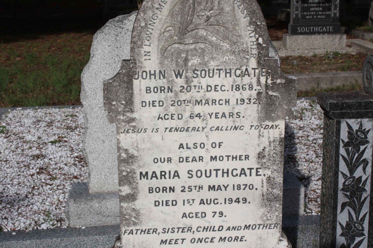 SOUTHGATE John W. 1868-1932 &amp; Maria 1870-1949