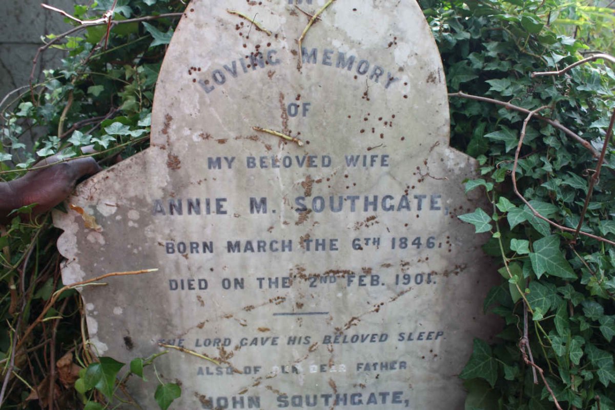 SOUTHGATE Annie M. 1846-1901