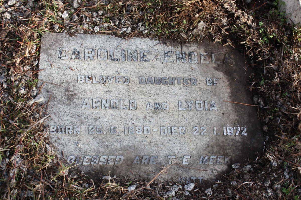 ENGELS Caroline 1880-1972