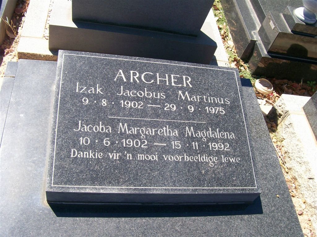 ARCHER Izak Jacobus Martinus 1902-1975 &amp; Jacoba Margaretha Magdalena 1902-1992