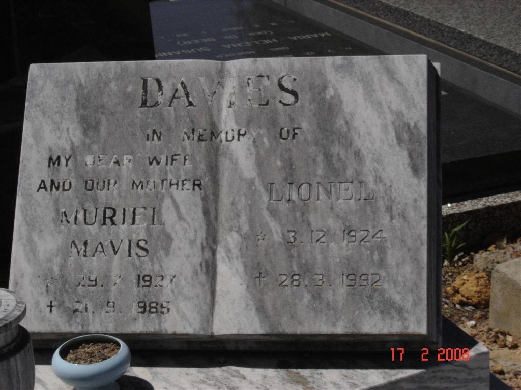 DAVIES Lionel 1924-1992 &amp; Muriel Mavis 1927-1985