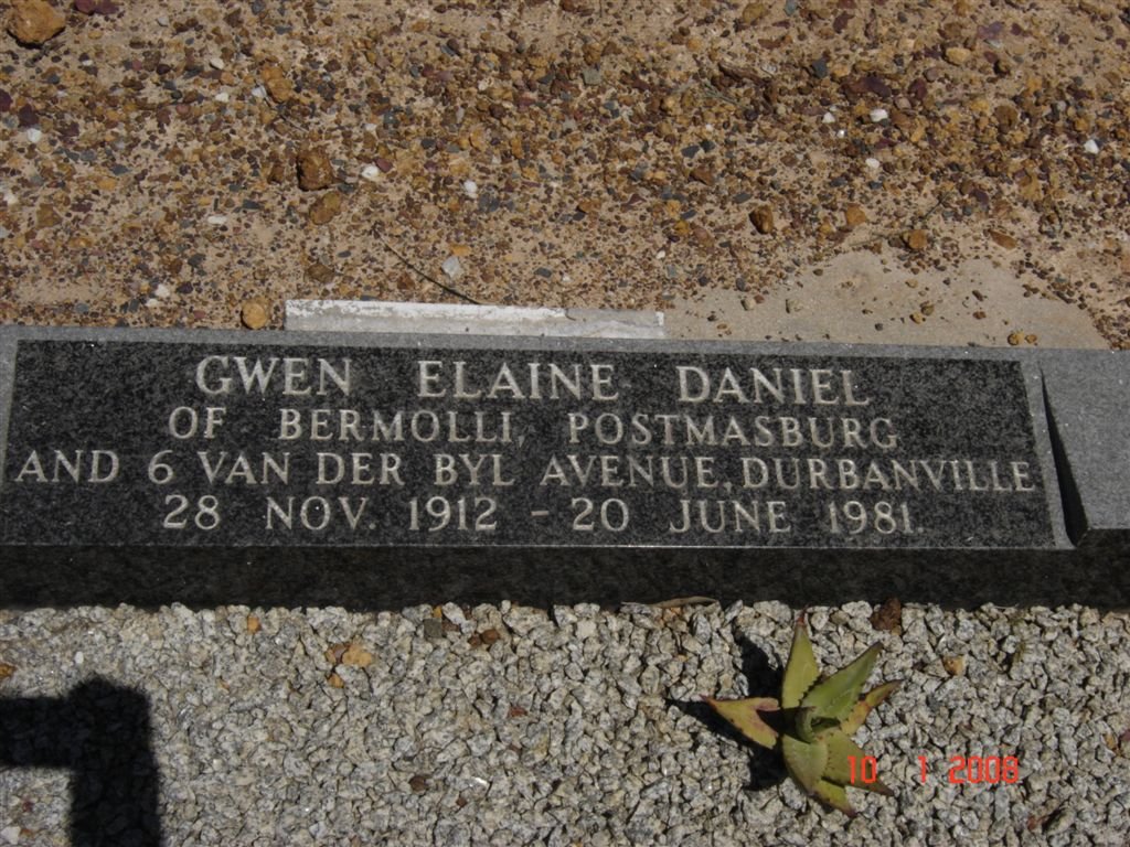 DANIEL Gwen Elaine 1912-1981