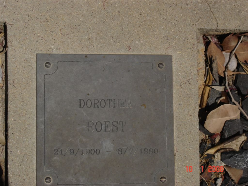 ROEST Dorothea 1900-1990