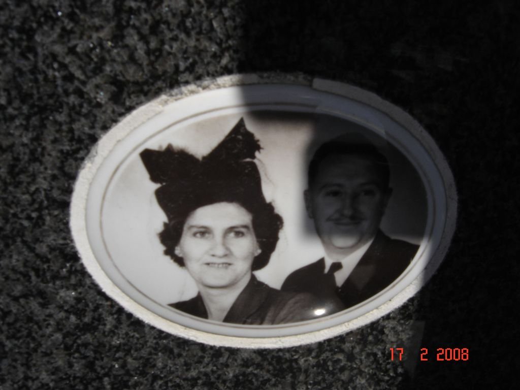 ROSSOUW Jacobus Adrian 1924-1998 &amp; Elizabeth Sophia SWART 1916-1994