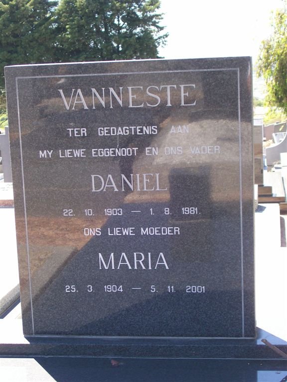 VANNESTE Daniel 1903-1981 &amp; Maria 1904-2001