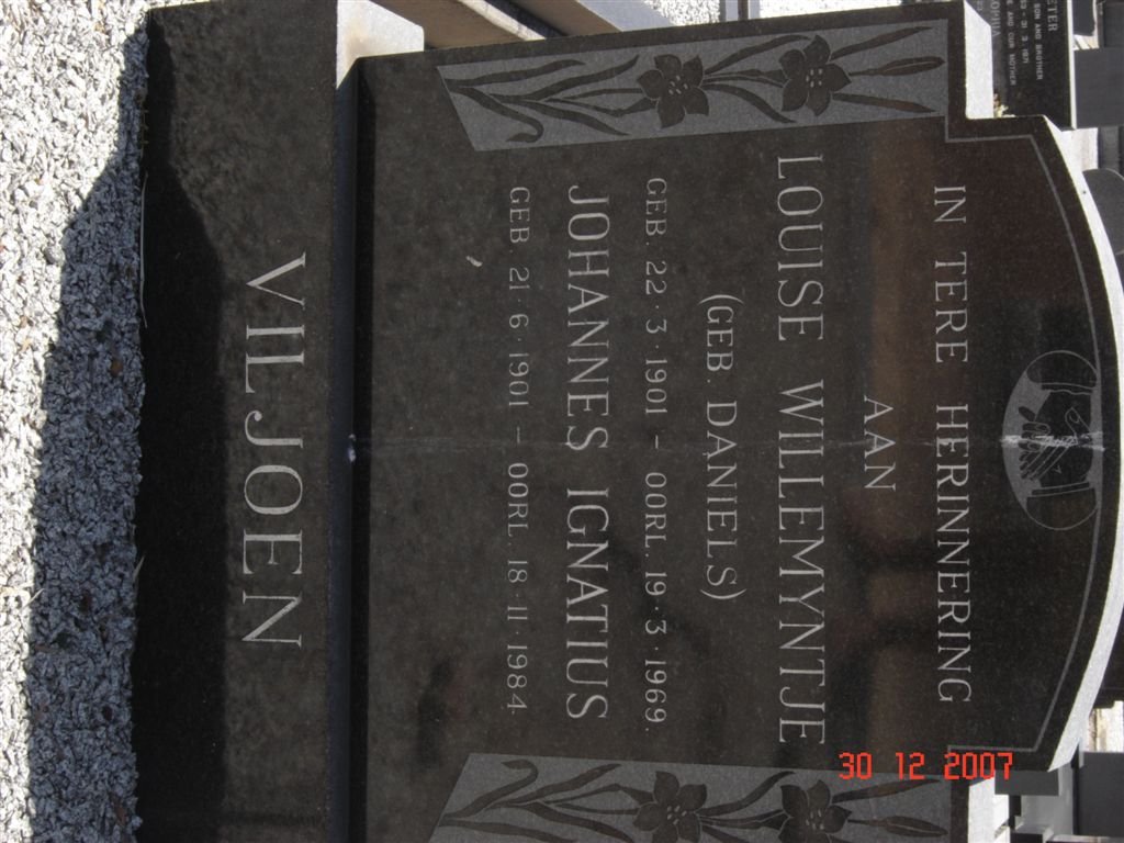 VILJOEN Johannes Ignatius 1901-1984 &amp; Louise Willemyntje DANIELS 1901-1969