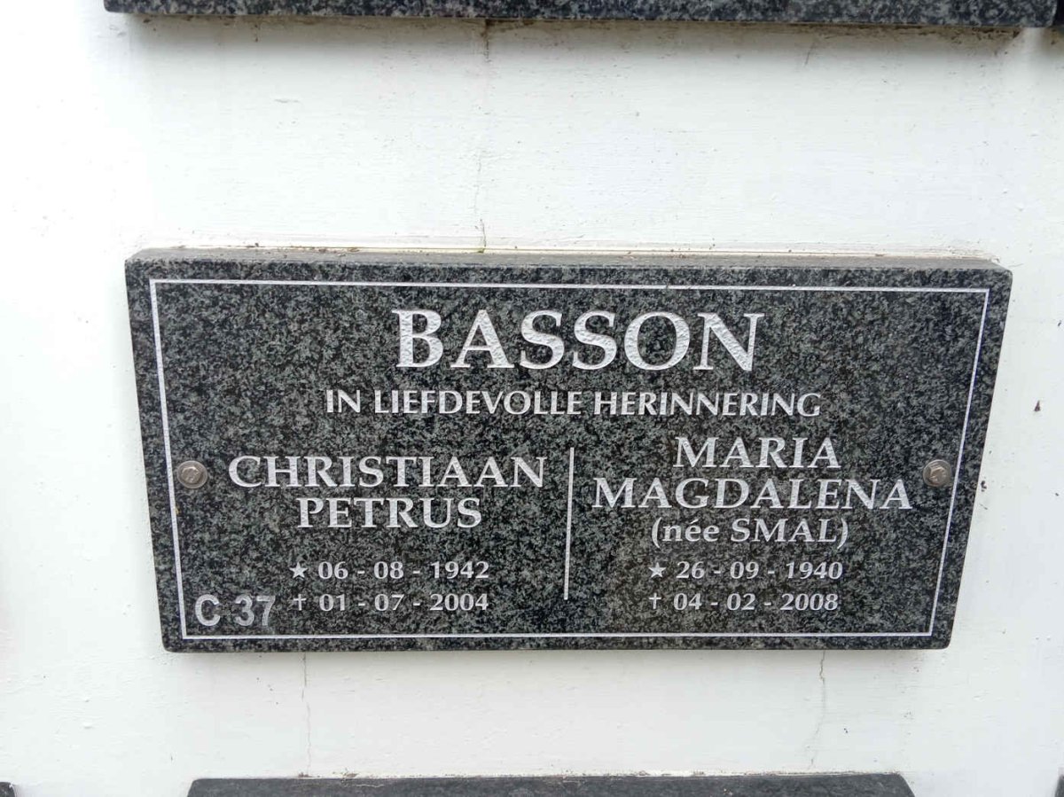 BASSON Christiaan Petrus 1942-2004 &amp; Maria Magdalena SMAL 1940-2008