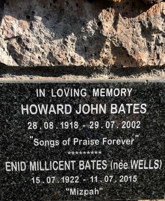 BATES Howard John 1918-2002 &amp; Enid Millicent WELLS 1922-2015