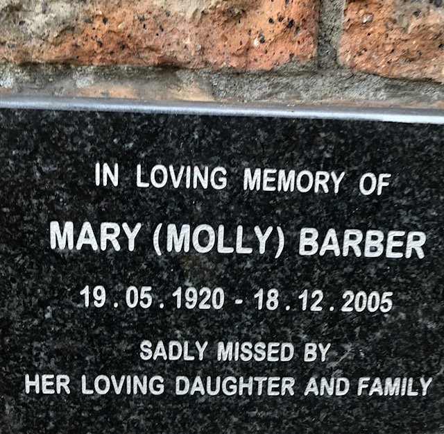 BARBER Mary 1920-2005