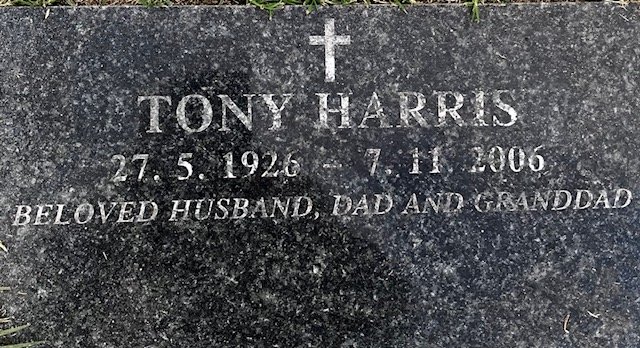 HARRIS Tony 1926-2006