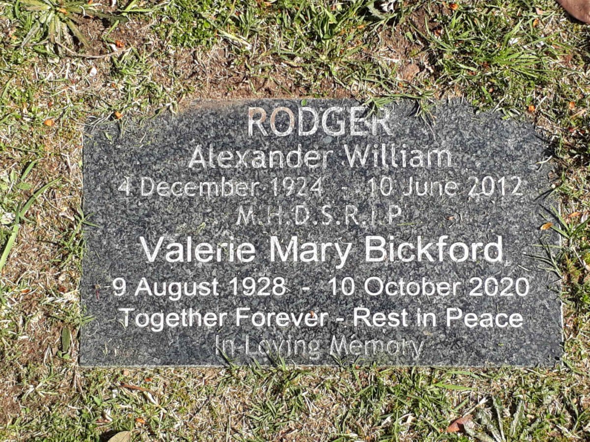 RODGER Alexander William 1924-2012 :: BICKFORD Valerie Mary 1928-2020
