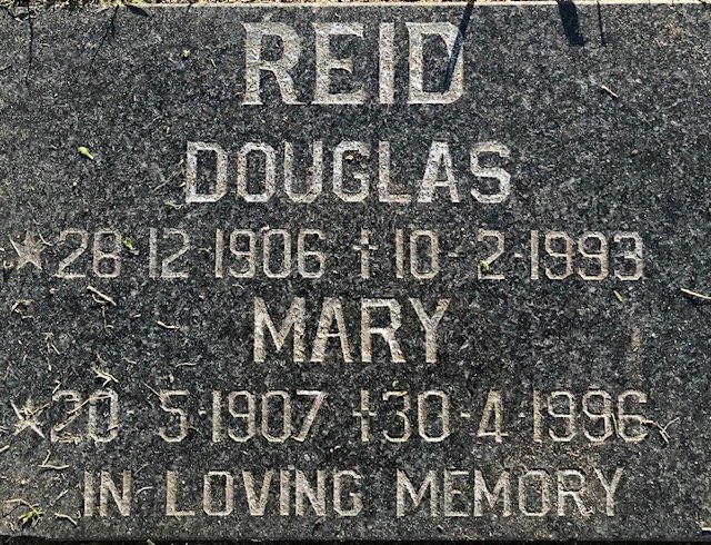 REID Douglas 1906-1993 &amp; Mary 1907-1996