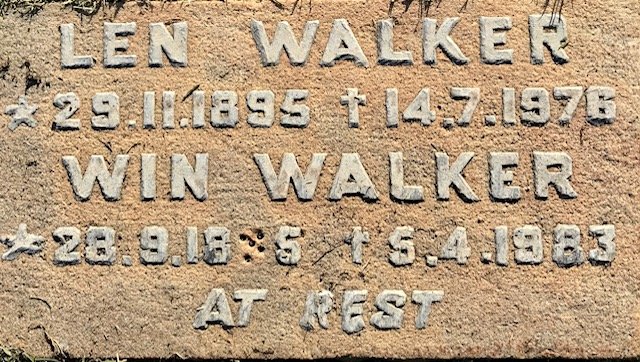 WALKER Len 1895-1976 &amp; Win 18?5-1983
