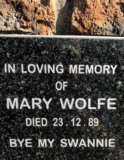 WOLFE Mary -1989