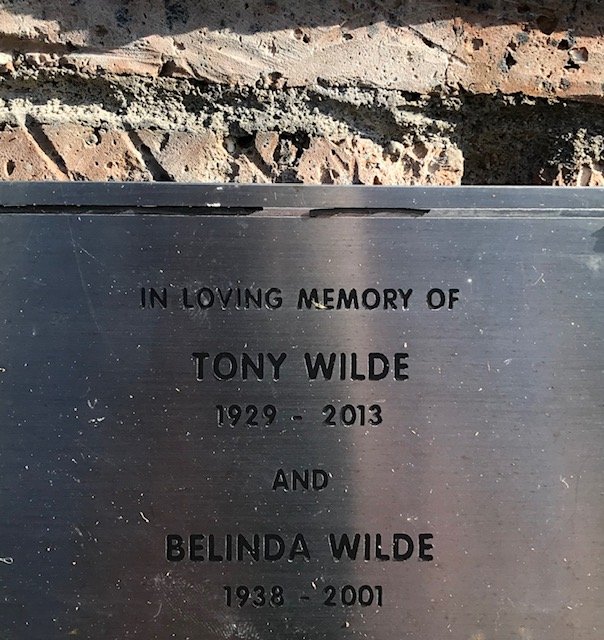 WILDE Tony 1929-2013 &amp; Belinda 1938-2001