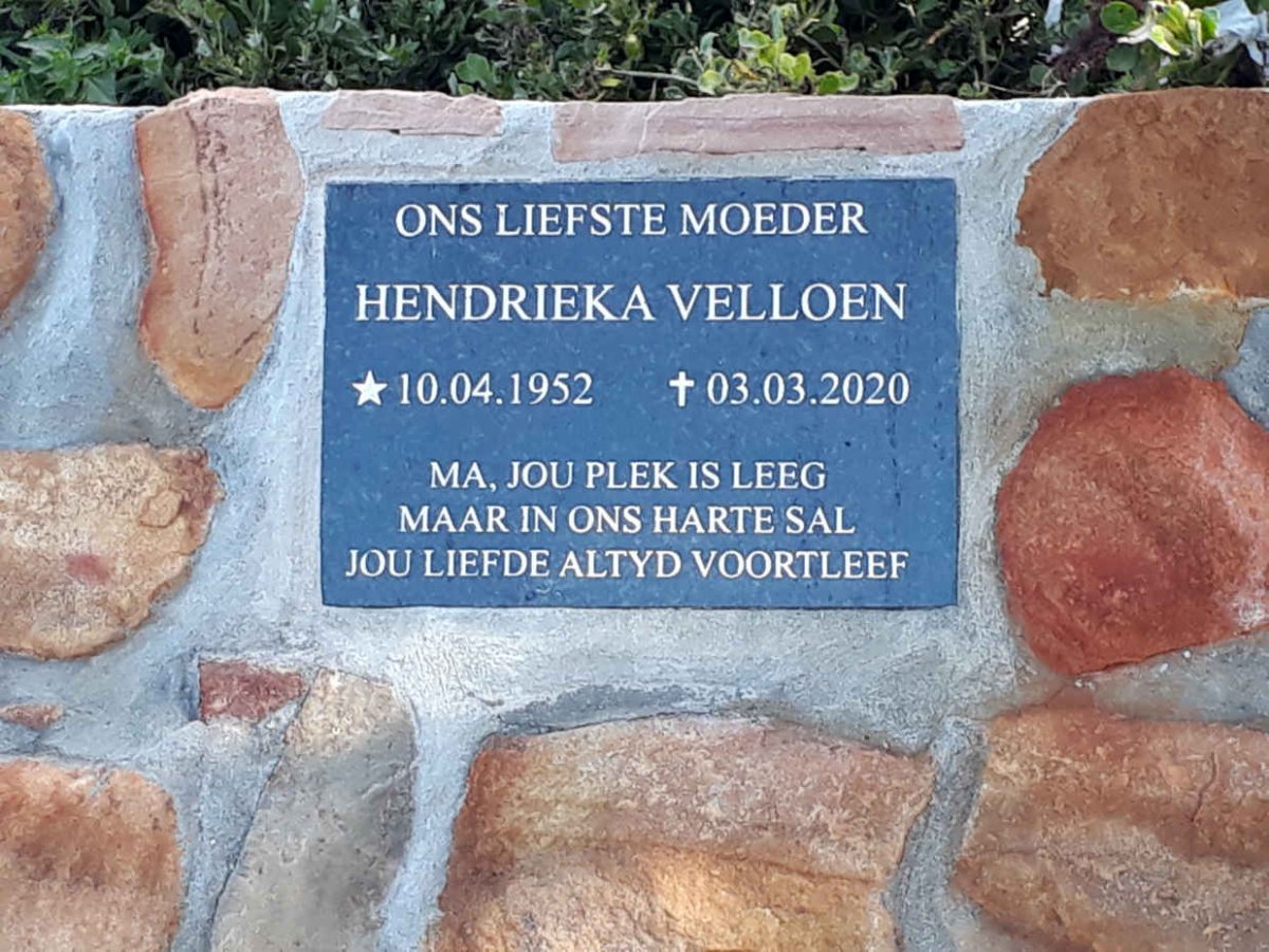 VELLOEN Hendrieka 1952-2020