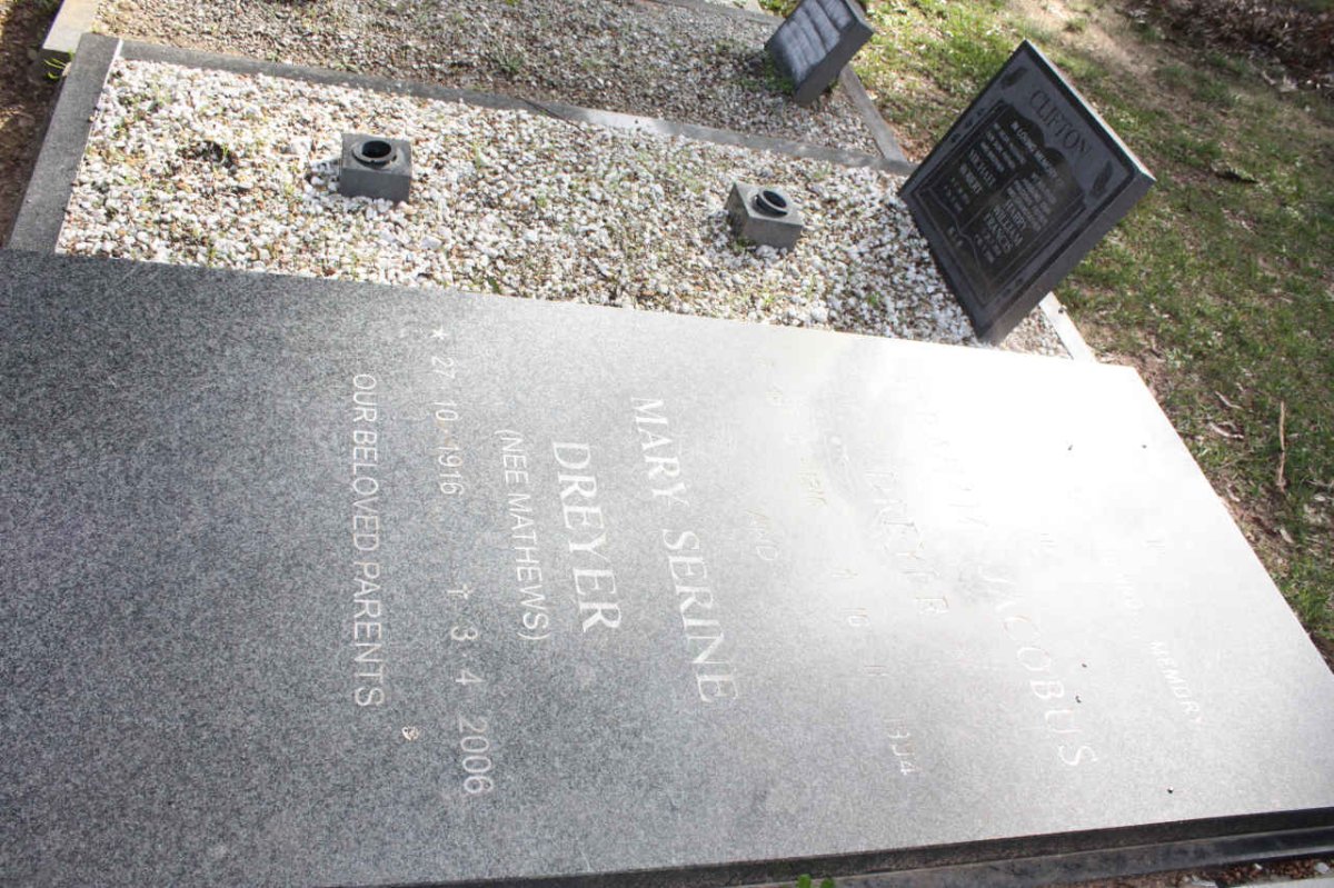 DREYER Abraham Jacobus 1916-1994 &amp; Mary Serine MATTHEWS 1916-2006