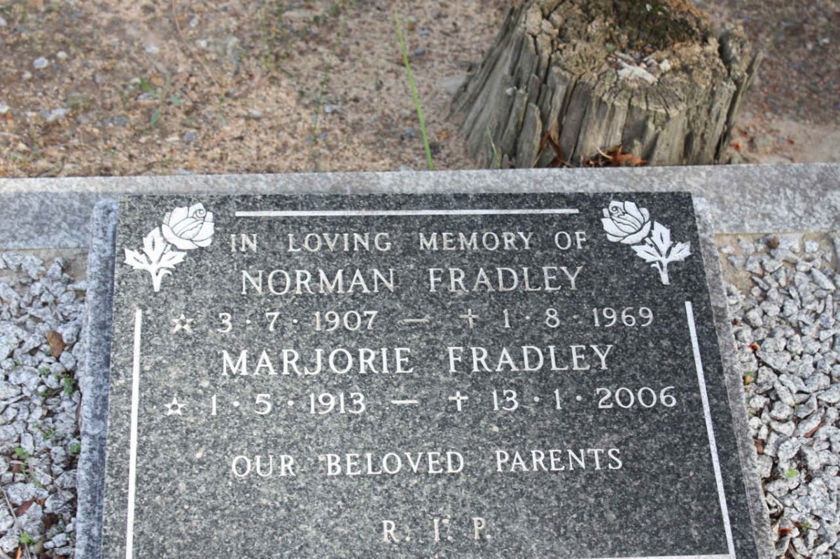 FRADLEY Norman 1907-1969 &amp; Marjorie 1913-2006