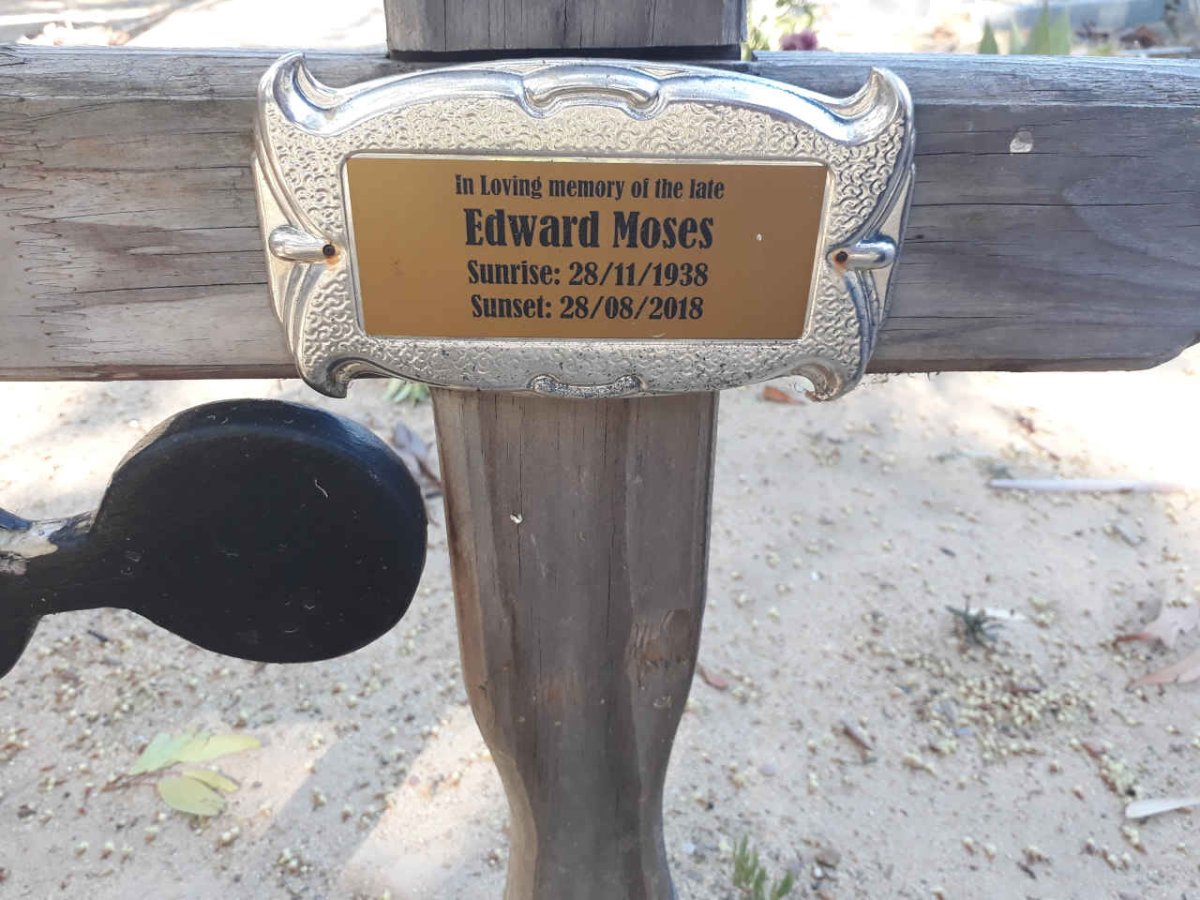 MOSES Edward 1938-2018