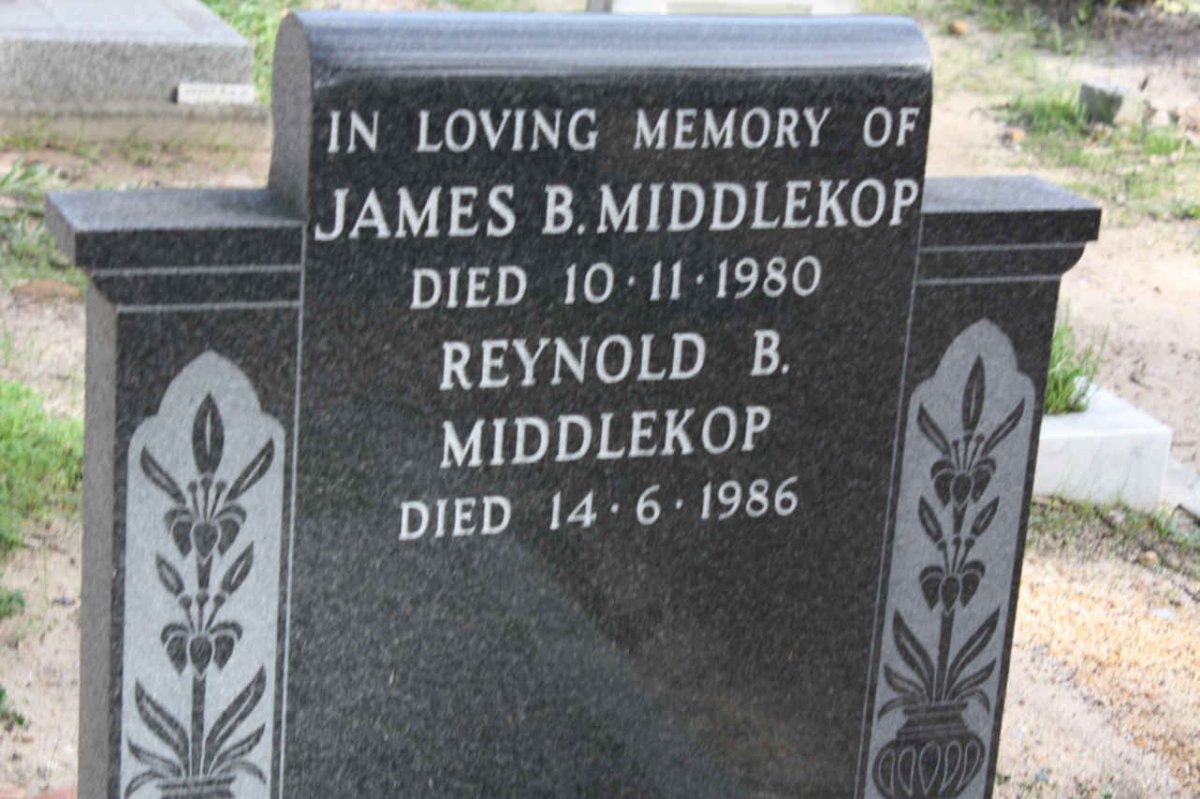 MIDDLEKOP James B. -1980 :: MIDDLEKOP Reynold B. -1986