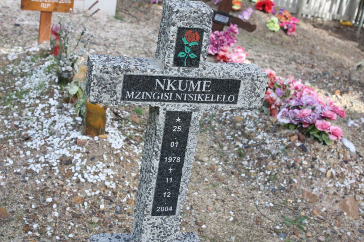 NKUME Mzingisi Ntsikelelo 1978-2004