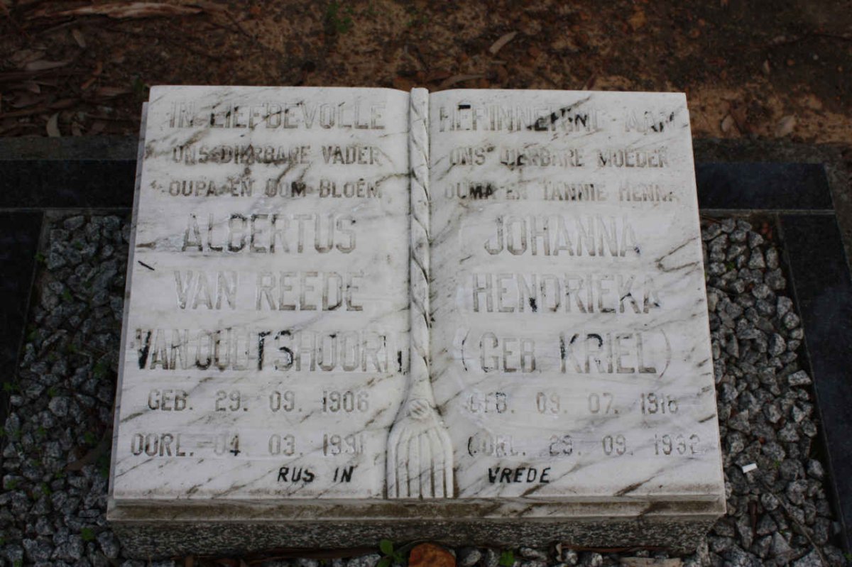 OUDTSHOORN Albertus, van RHEEDE van 1906-1991 &amp; Johanna Hendrieka KRIEL 1918-1992