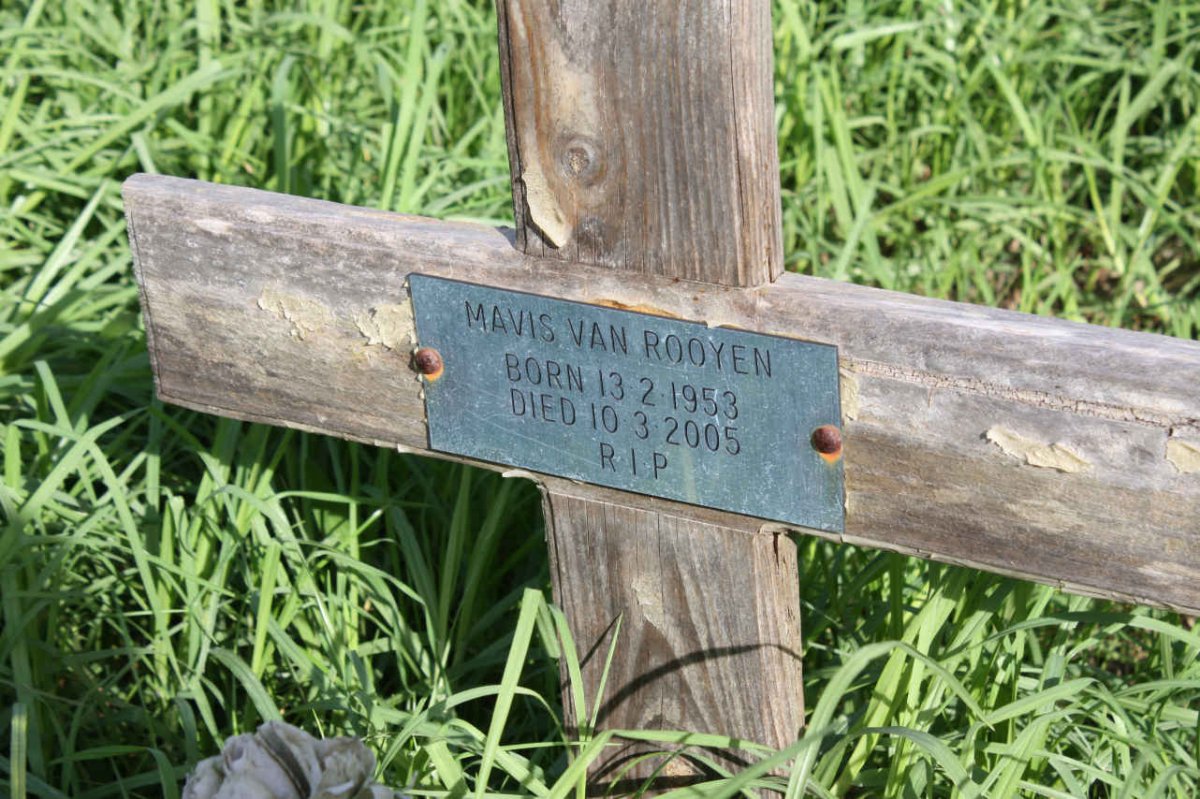 ROOYEN Mavis, van 1953-2005