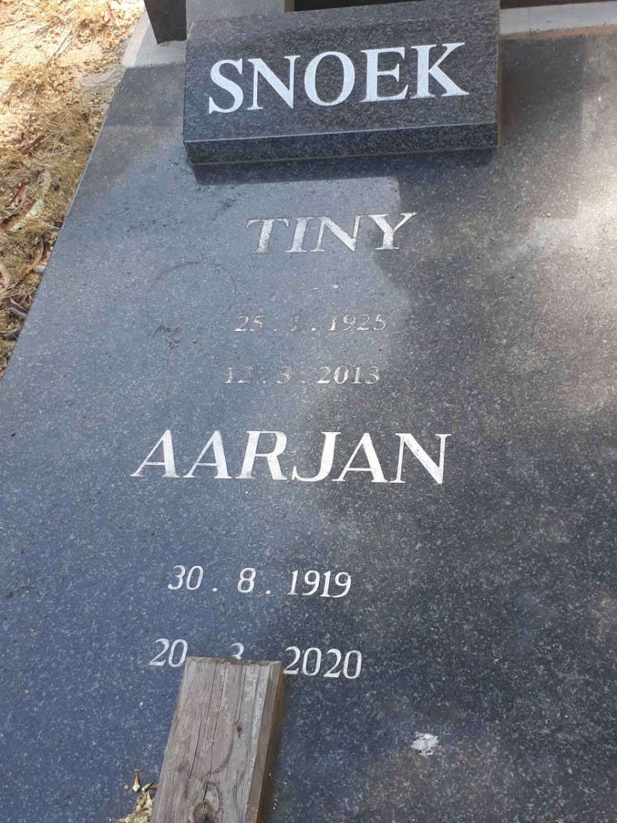 SNOEK Aarjan 1919-2020 &amp; Tiny 1925-2013