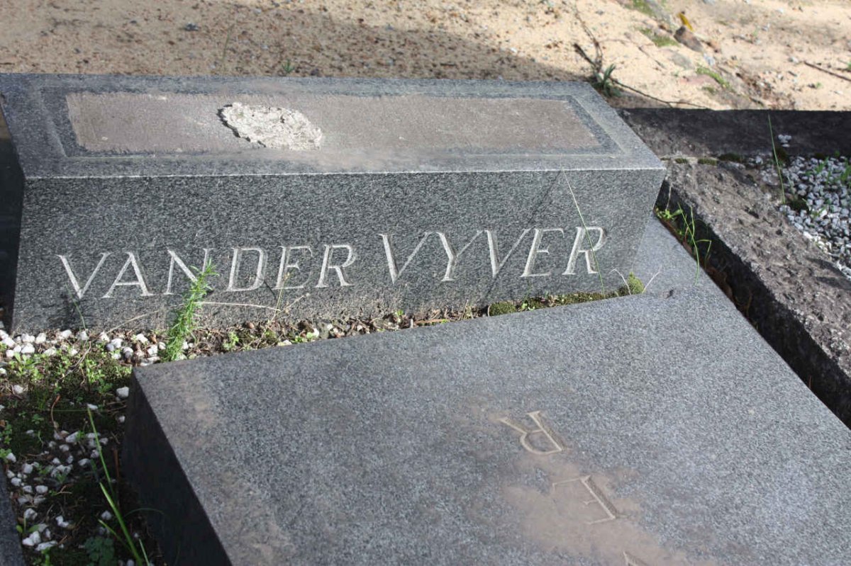 VYFER van der ?