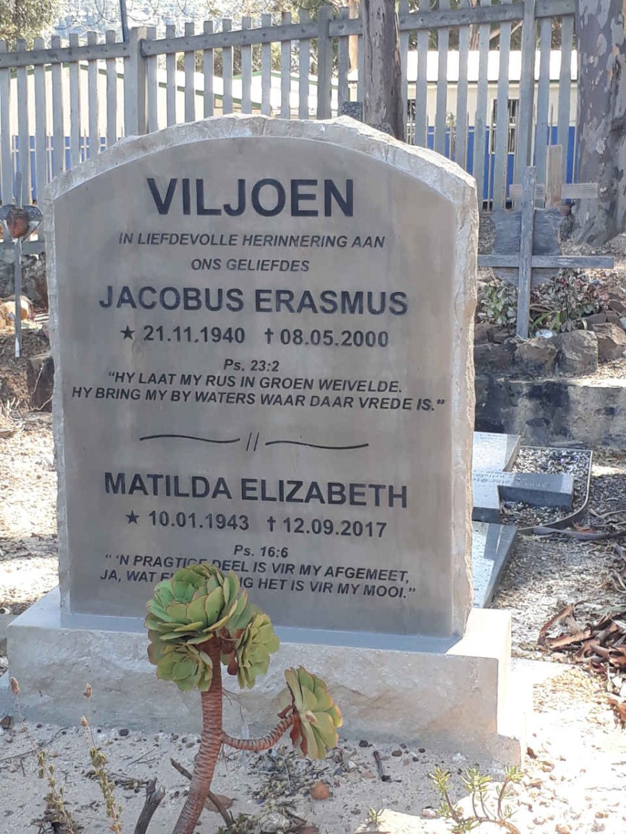 VILJOEN Jacobus Erasmus 1940-2000 &amp; Matilda Elizabeth 1943-2017