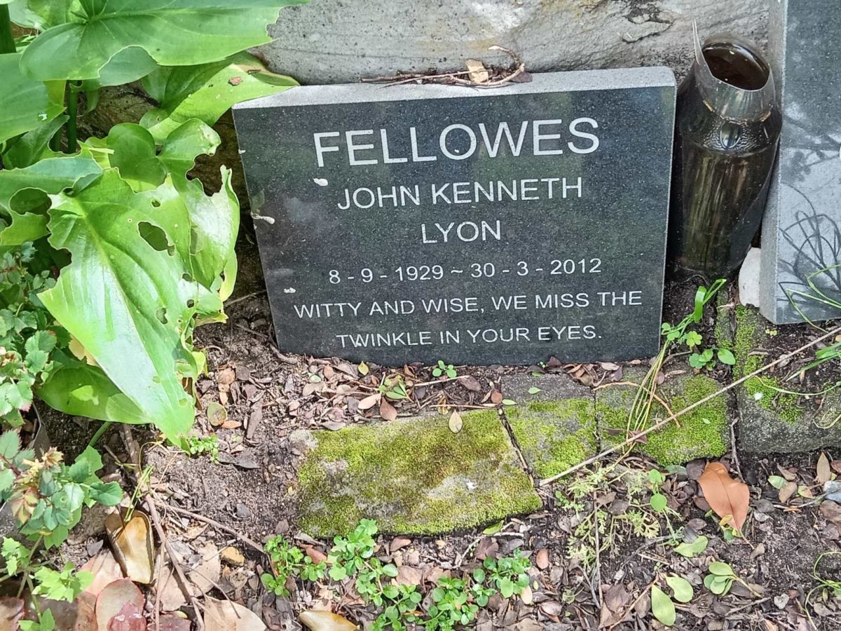 FELLOWES John Kenneth Lyon 1929-2012