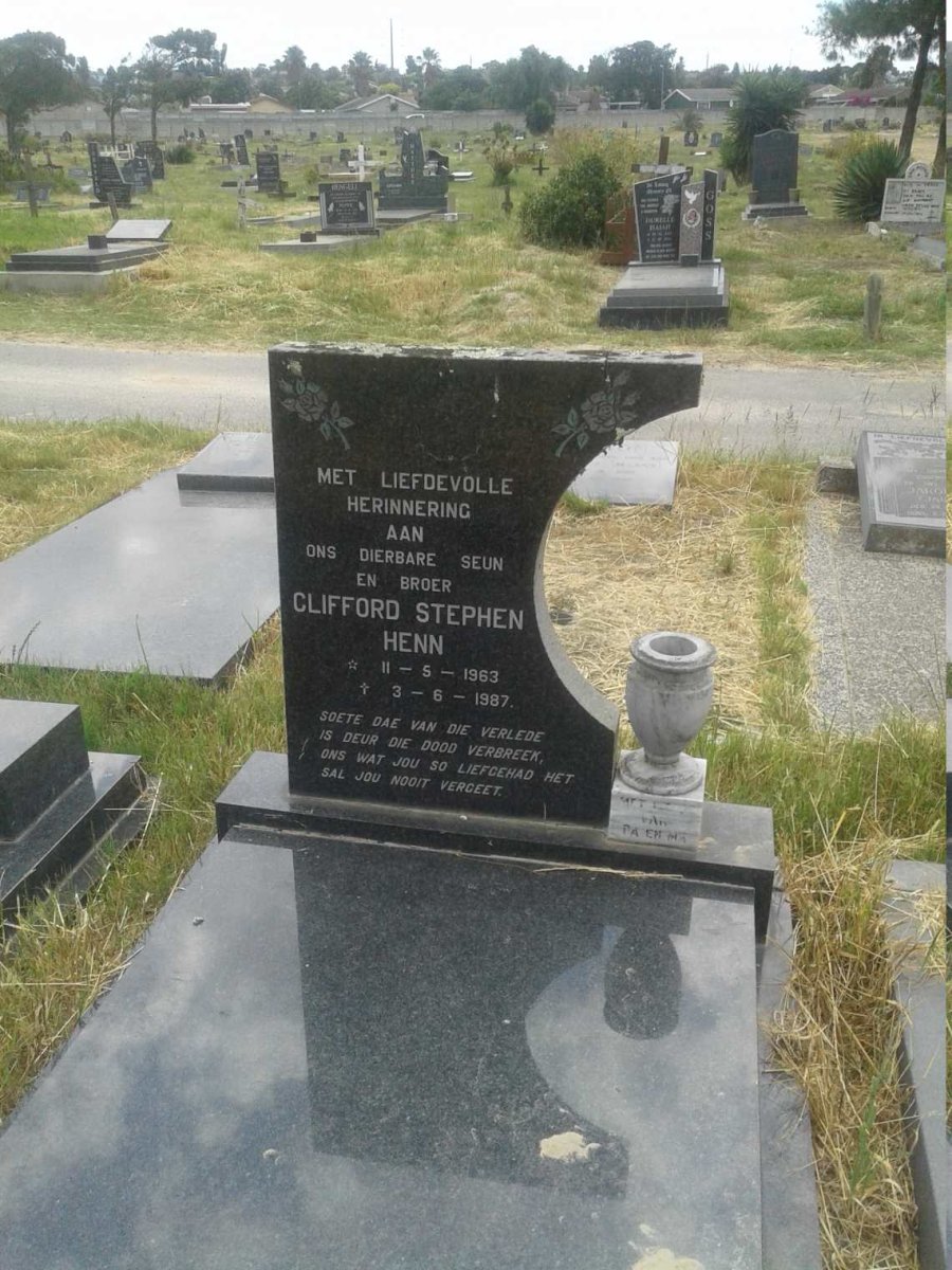 HENN Clifford Stephen 1963-1987