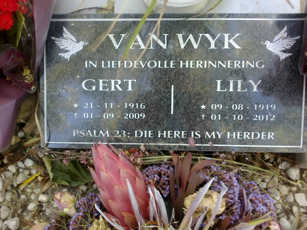 WYK Gert, van 1916-2009 &amp; Lily 1919-2012