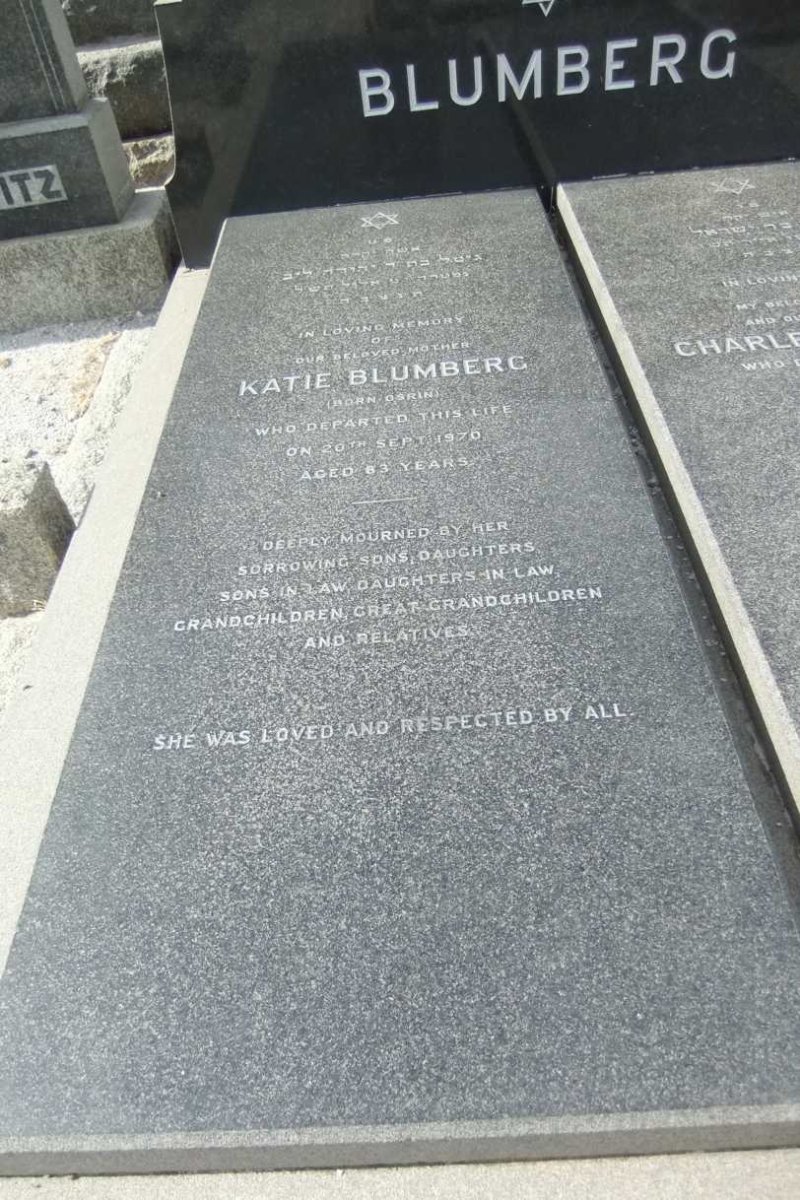 BLUMBERG Charles -1950 &amp; Katie -1970