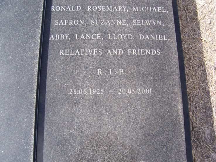 GLUCKMAN Harold 1917-2008 &amp; Sheila 1925-2001