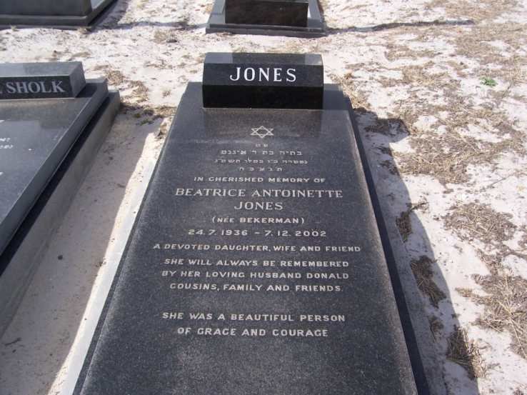 JONES Beatrice Antoinette nee BEKERMAN 1936-2002