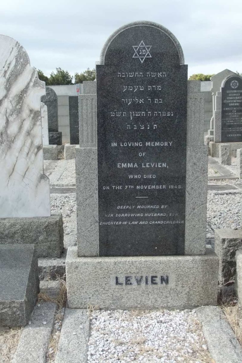 LEVIEN Emma -1948