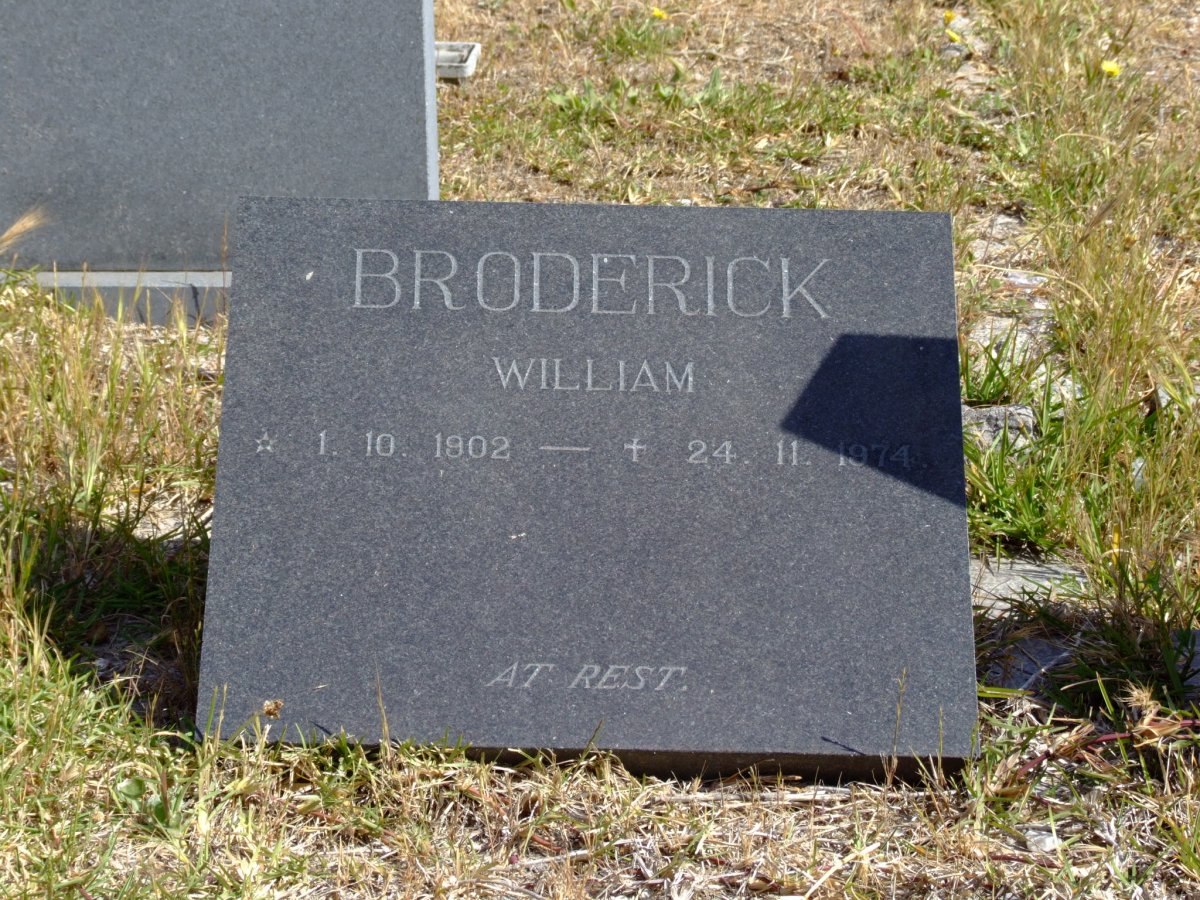 BRODERICK William 1902-1974