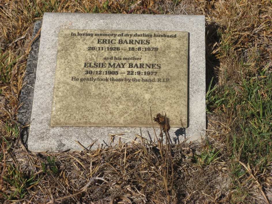 BARNES Elsie May 1905-1977 :: BARNES Eric 1926-1979