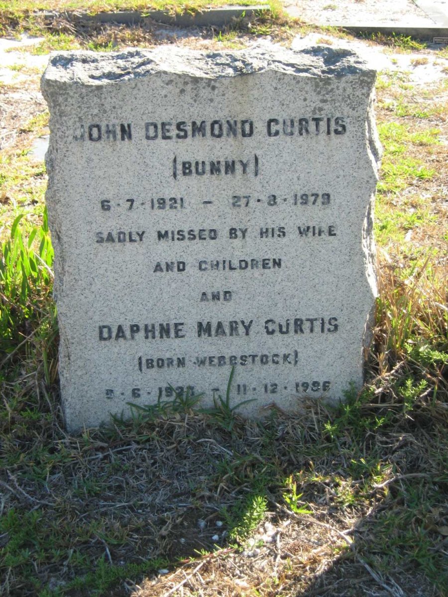 CURTIS John Desmond 1921-1979 &amp; Daphne Mary WEBBSTOCK 1923-1996