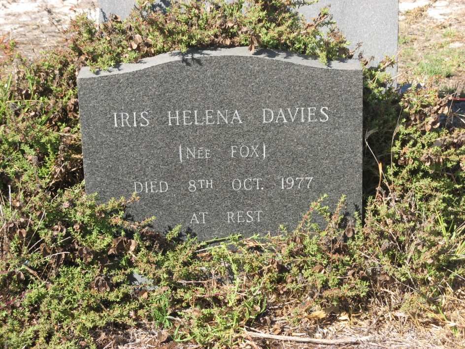 DAVIES Iris Helena nee FOX -1977